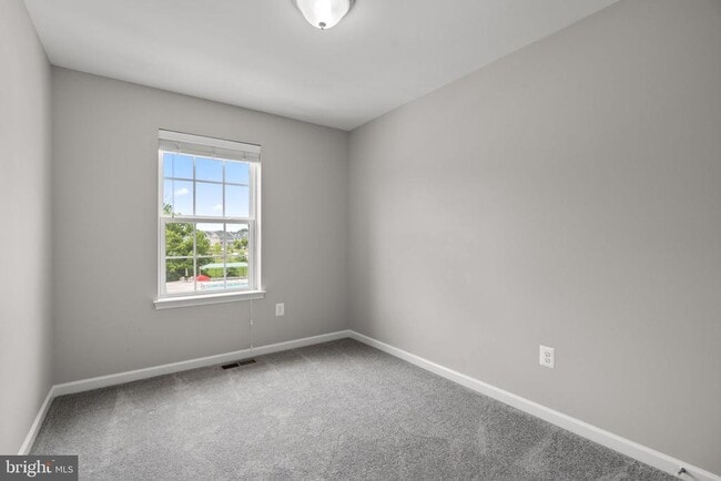 Building Photo - 9442 Adelaide Ln