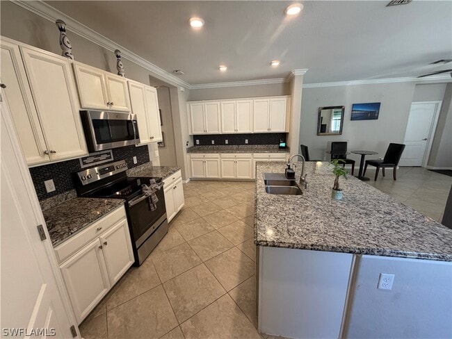 Building Photo - 4284 Raffia Palm Cir