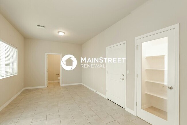 Building Photo - 3 Bedroom Pet-Friendly Home in Phoenix, AZ...