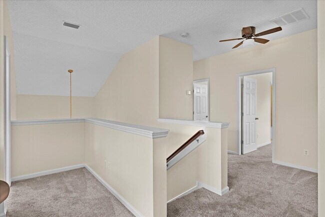 Building Photo - Executive Home For Rent!!!!