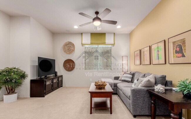 Building Photo - 4467 E Remington Dr