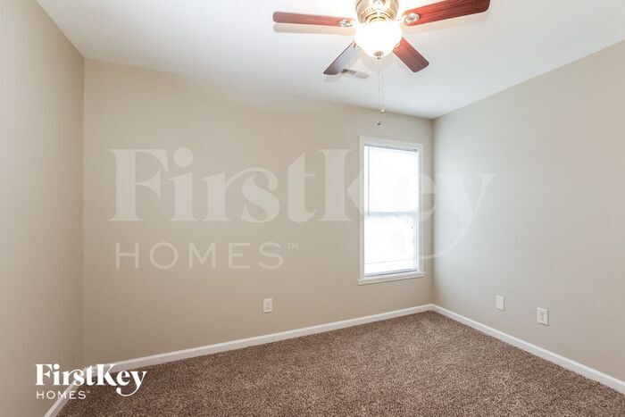 Building Photo - 6015 Trailshead Dr