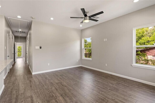 Building Photo - 5307 Groveton St