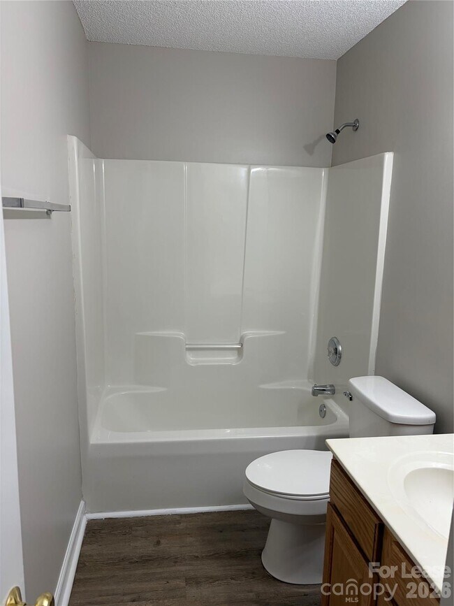 Building Photo - 4924 Aldersbrook Dr