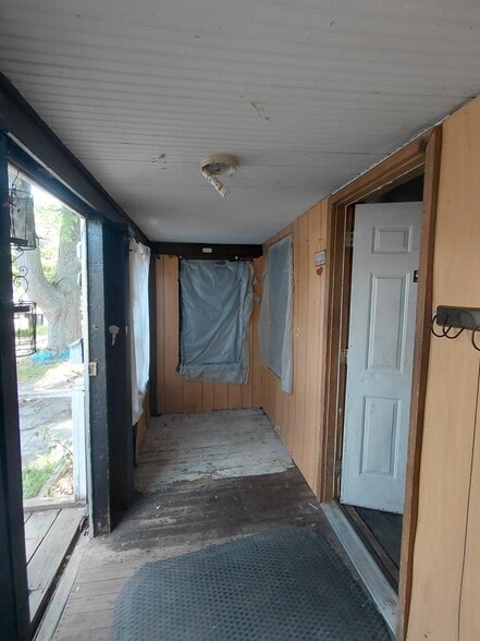 Building Photo - 1101 Alvord Ave