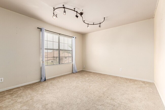 Building Photo - 11238 N 128th Pl