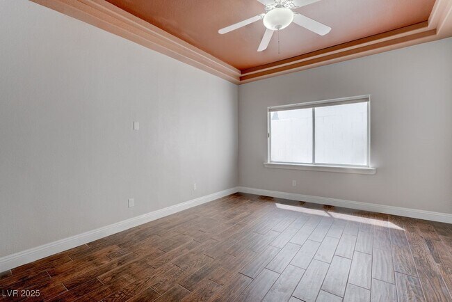 Building Photo - 8408 Bay Point Dr