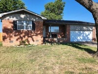 Building Photo - Cute Ranch-Style Home On Oversized Corner ...