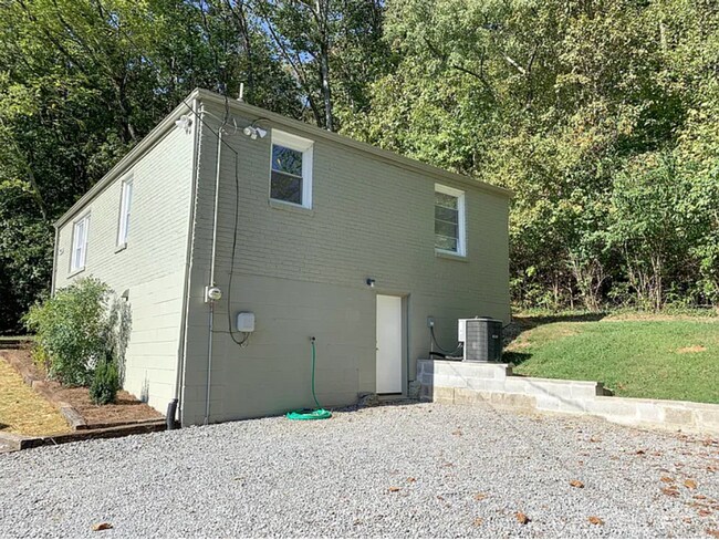 Building Photo - Coming Soon! Charming house on private road in the hills of West Nashville!