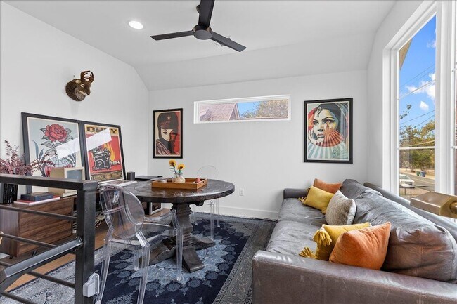 Building Photo - 4201 Clawson Rd