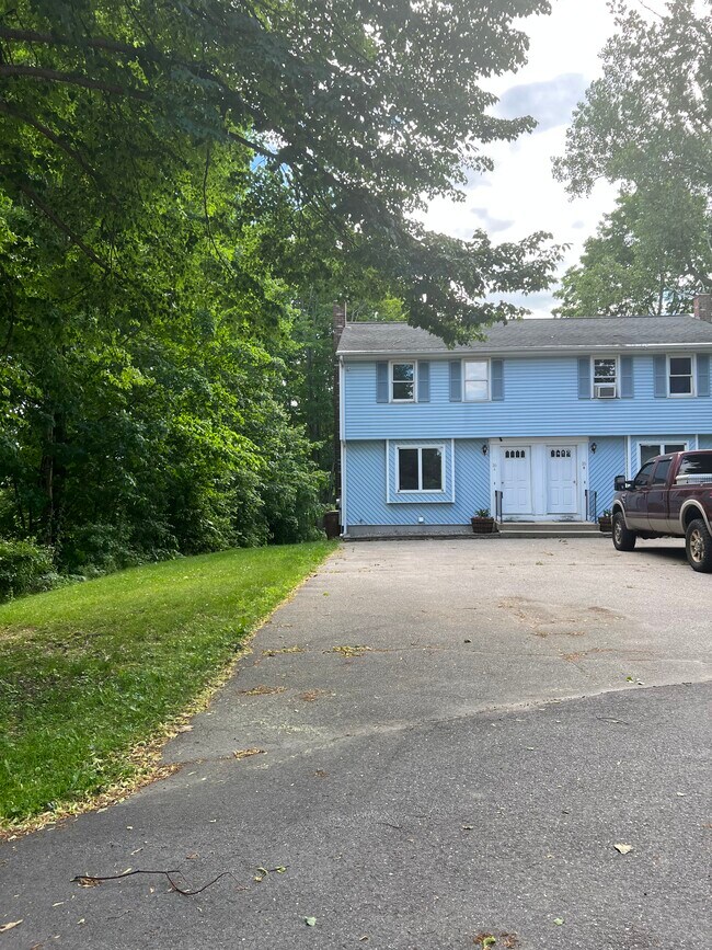 Building Photo - 16 Caryn Dr