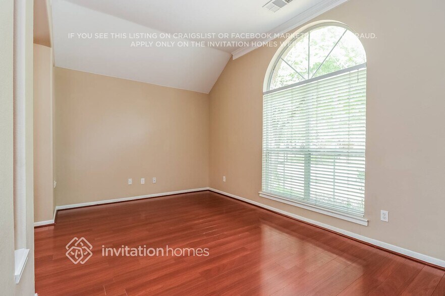 Building Photo - 640 Willowwood Trail