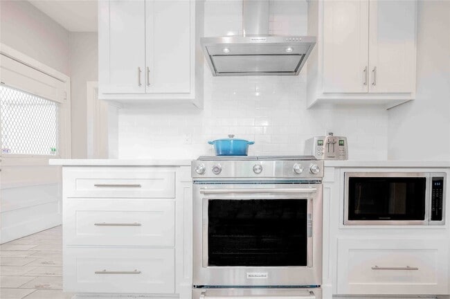 Building Photo - 808 Woodrow St