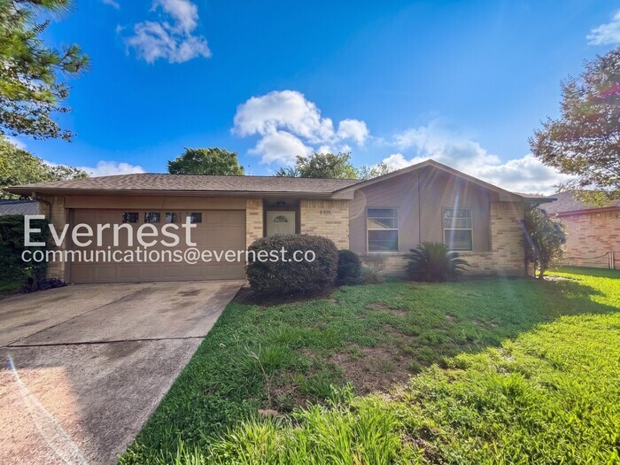 Building Photo - 6406 Summer Ridge Dr