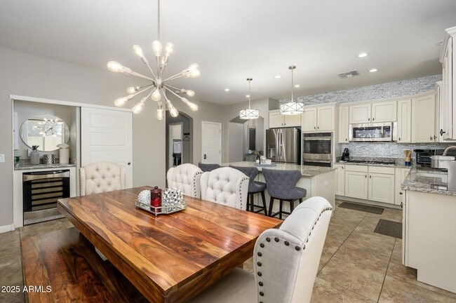 Primary Photo - 6608 W Saguaro Park Ln