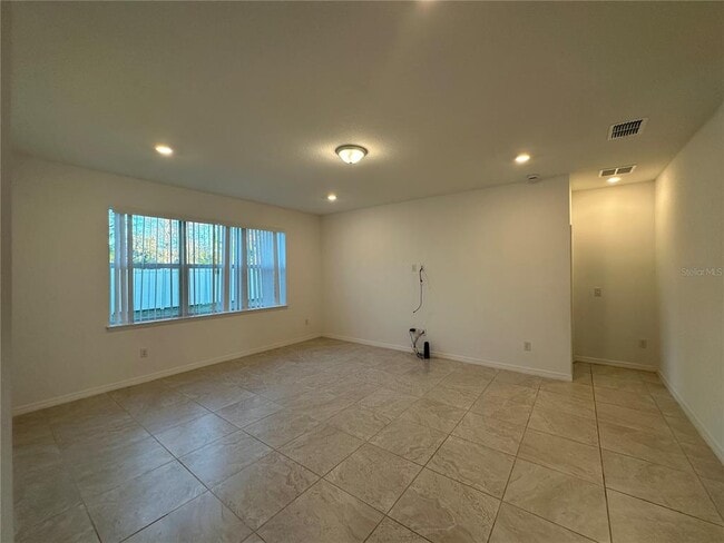 Building Photo - 6114 32nd St E