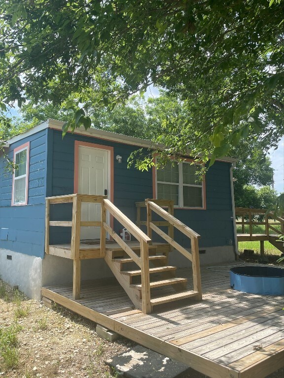 Building Photo - 2201 Cr 320