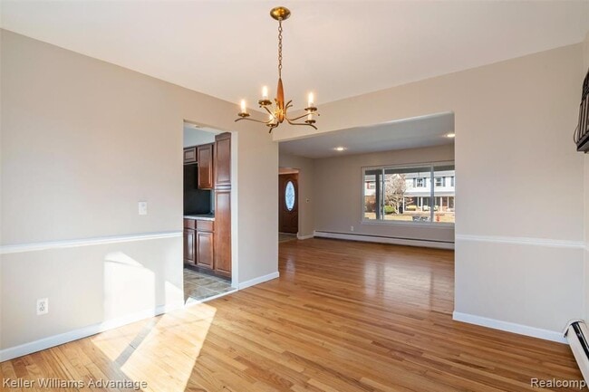 Building Photo - 14377 Cranston St