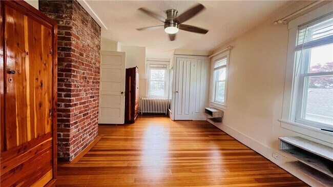 Building Photo - 105 Bliss Rd
