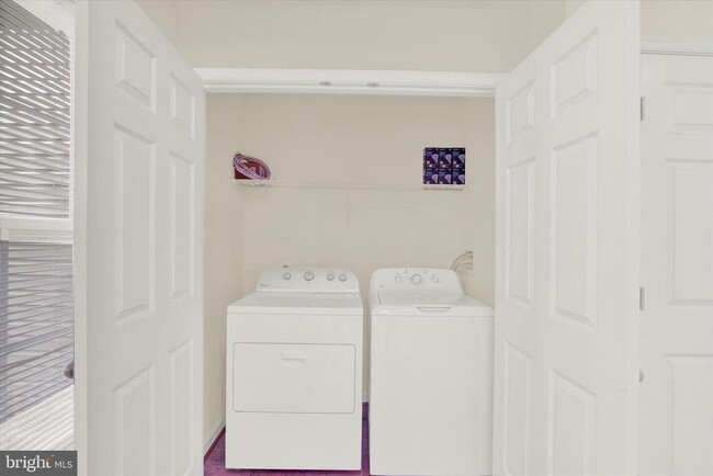 Building Photo - 4706 Wineleaf Ln
