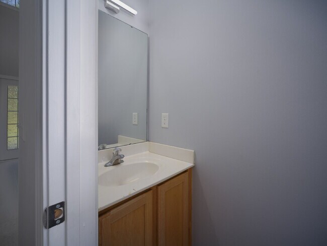 Building Photo - 1030 Boxelder Ln