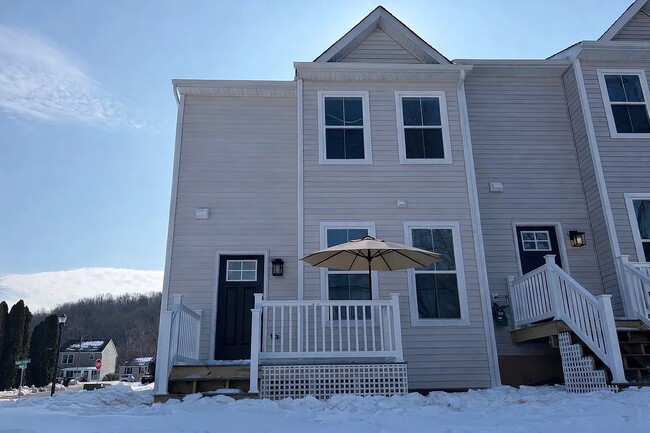 Building Photo - 101 Abramo Victor Dr