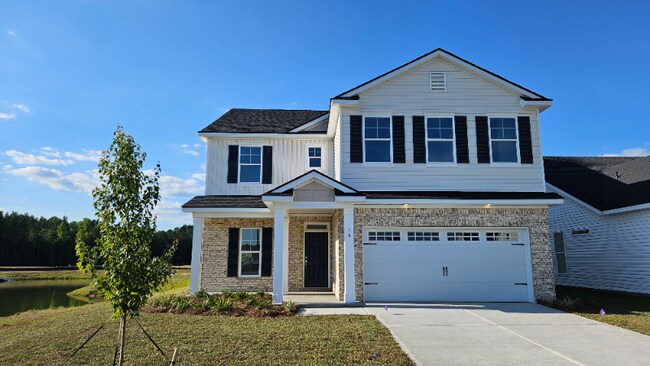 Building Photo - 16 Roxbury Dr