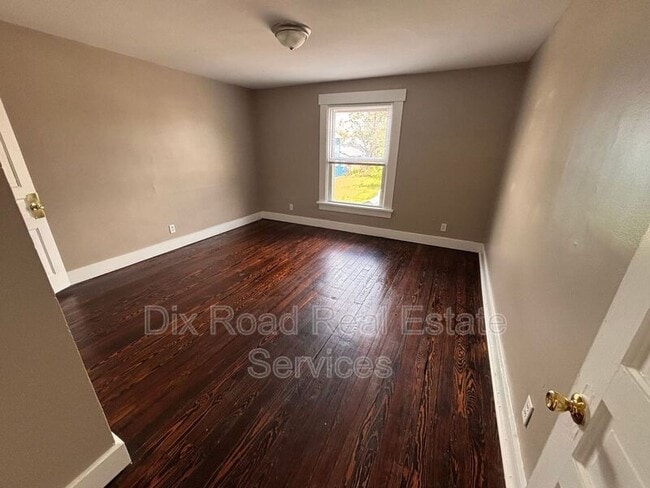 Building Photo - 67 S McGee St