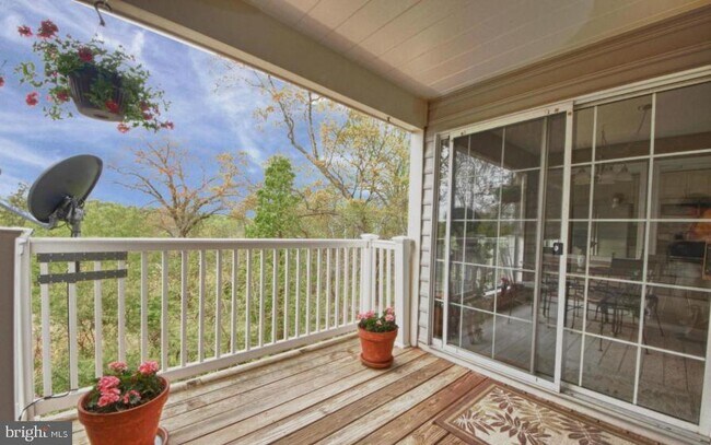 Building Photo - 9296 Cardinal Forest Ln