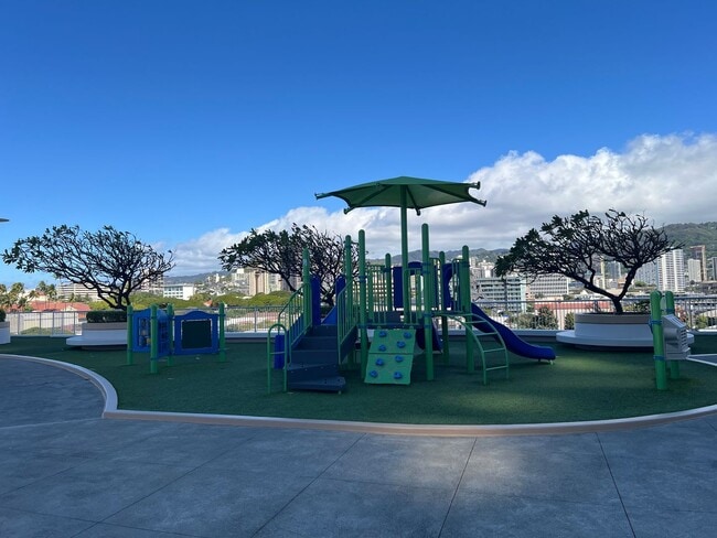 Building Photo - Moana Pacific, High rise 44th floor spacious 1 bedroom/1 bathroom