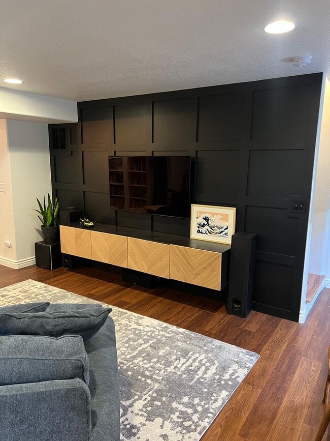 Building Photo - Beautiful 5 Bed 3 Bath in NE Fort Collins!