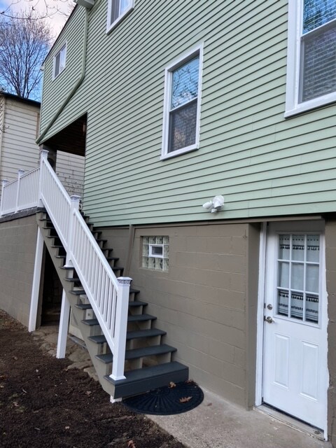 Building Photo - 309 Run St