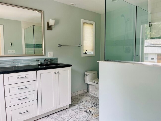 Building Photo - 181 Moss Hill Rd