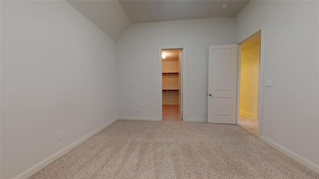 Building Photo - 1708 Upland Lakes