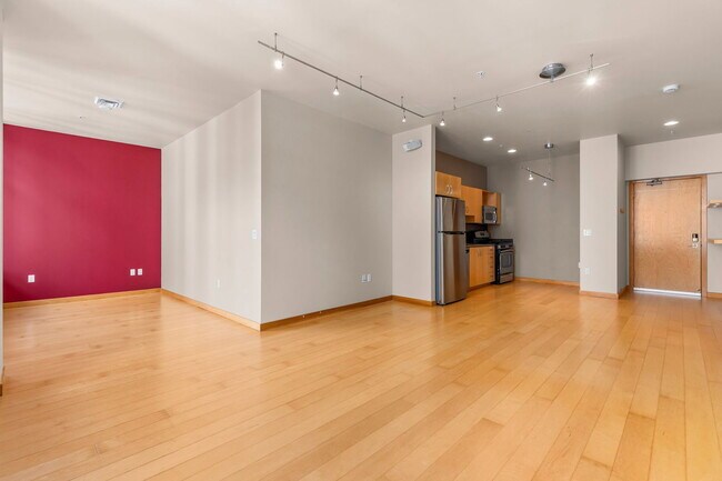 Building Photo - 1255 NW 9th Ave