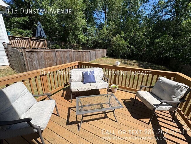 Building Photo - 115 Dunstan Ave