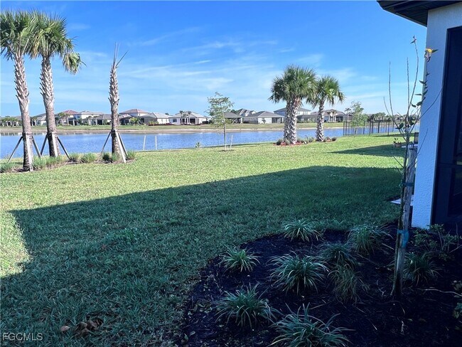 Building Photo - 3700 Passion Vine Dr