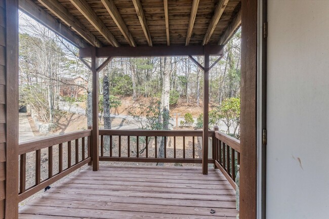 Building Photo - Lake Toxaway Condo