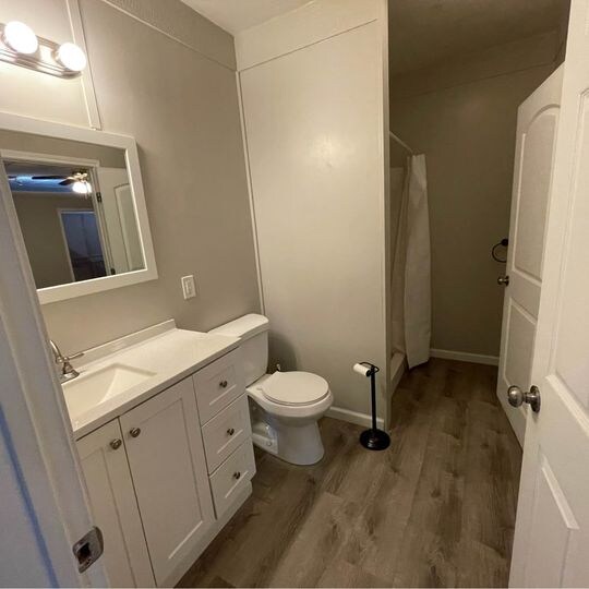 Building Photo - 2124 Polly Ln