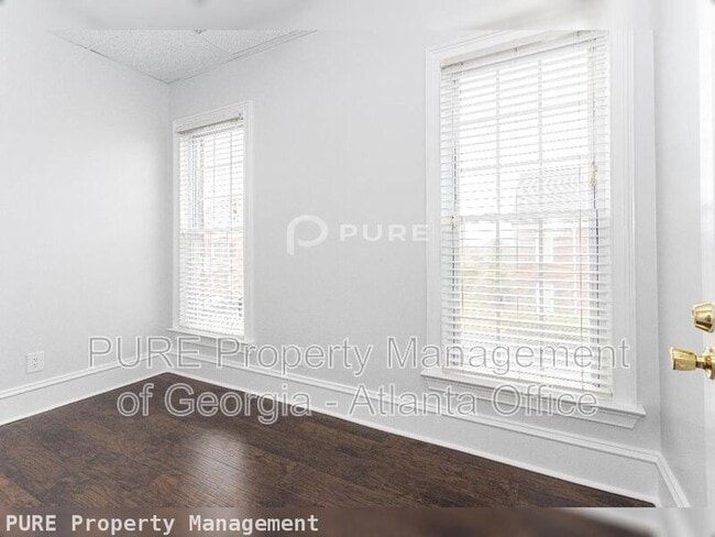 Building Photo - 7175 Jonesboro Rd