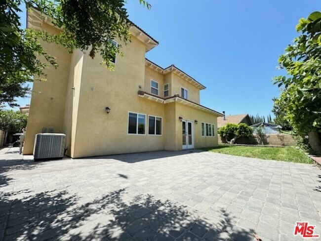 Building Photo - 7347 Dinwiddie St