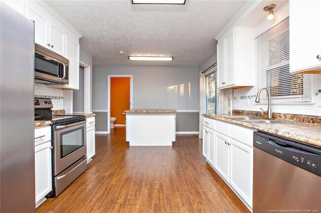 Building Photo - 1819 Eichelberger Dr