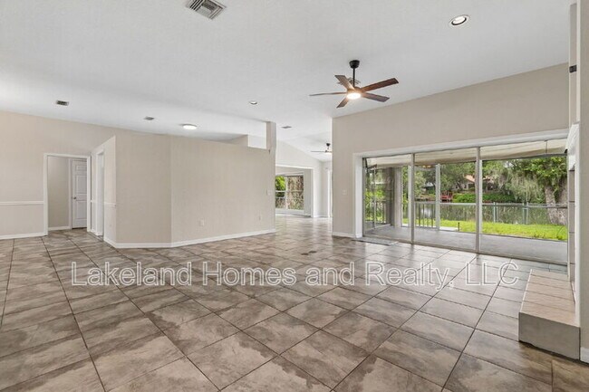 Building Photo - 95 Woodside Dr