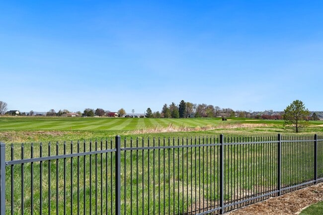 Building Photo - Beautiful 5 Bedroom Home in Windsor CO