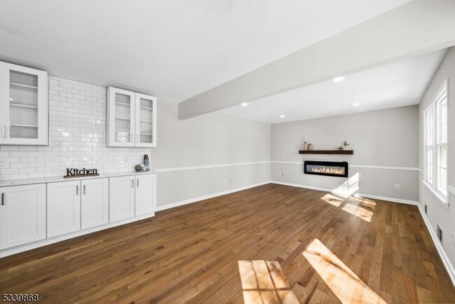 Building Photo - 231 Sutphin Ln
