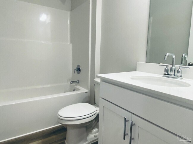 Building Photo - 9896 Starling Dr