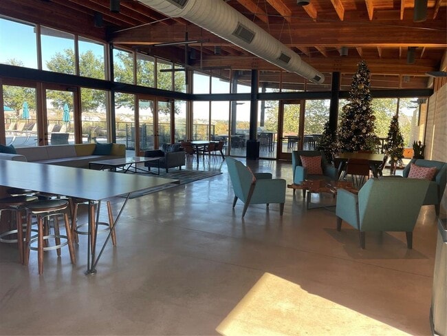 Building Photo - 129 Starflower Cv