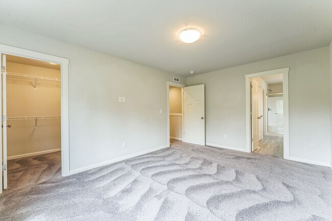 Building Photo - 12367 NW Ashton Dr