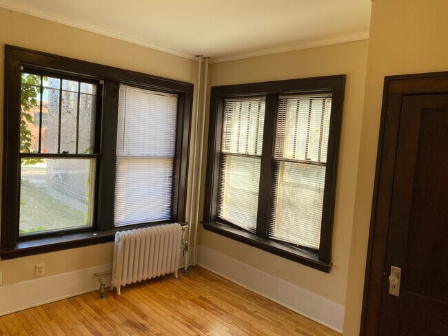 Building Photo - 2007 Aldrich Ave S