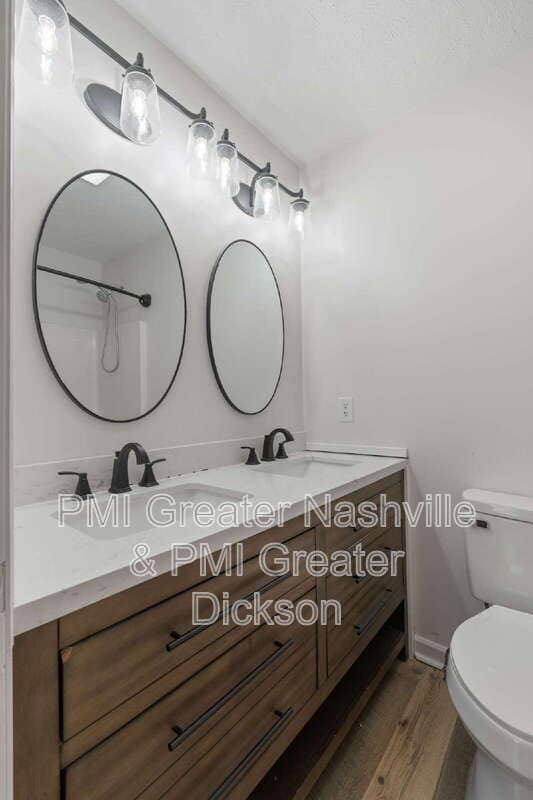 Building Photo - 1011 E Pruett Rd